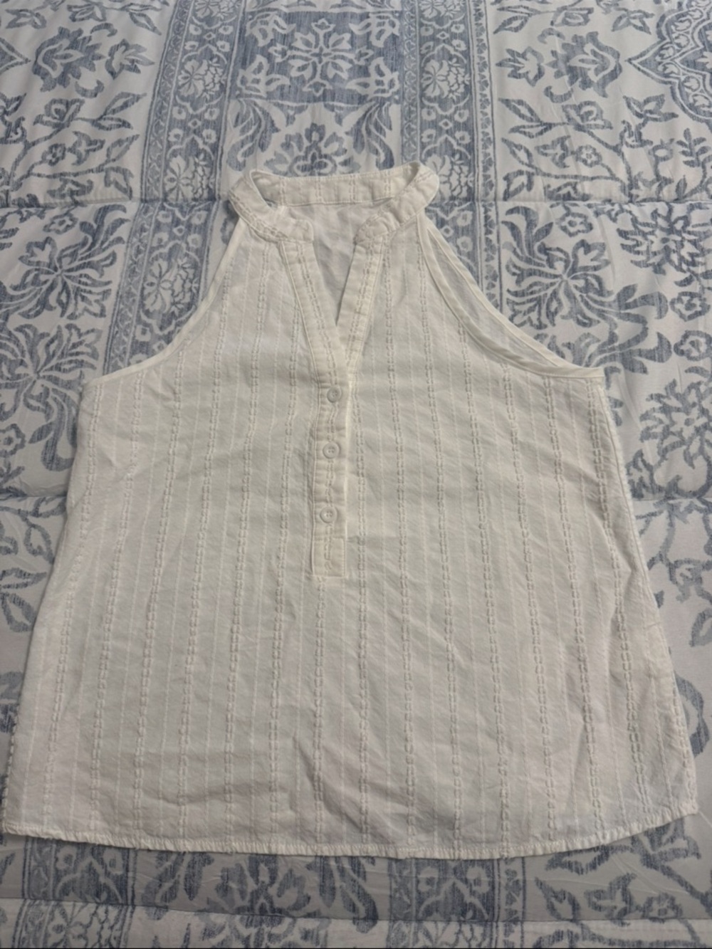 Women’s White Sleeveless Button Top